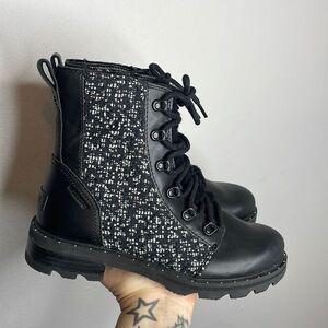 Sorel Women’s Lennox Lace Cozy Bootie Black & White Tweed Size 7 NWT
